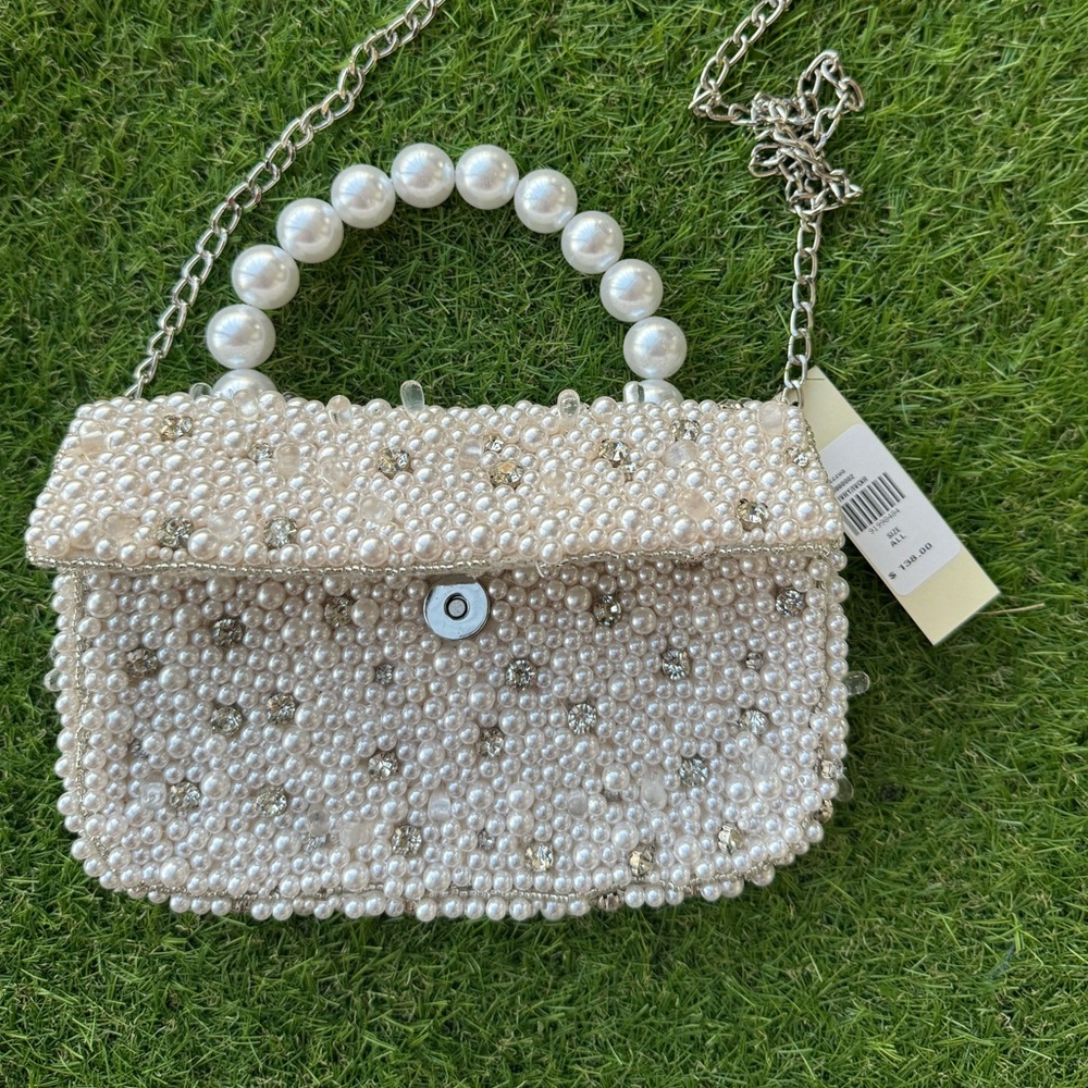 ๐HOST PICK!๐ NWT Fiona beaded pearl strap bag - Picture 6 of 9
